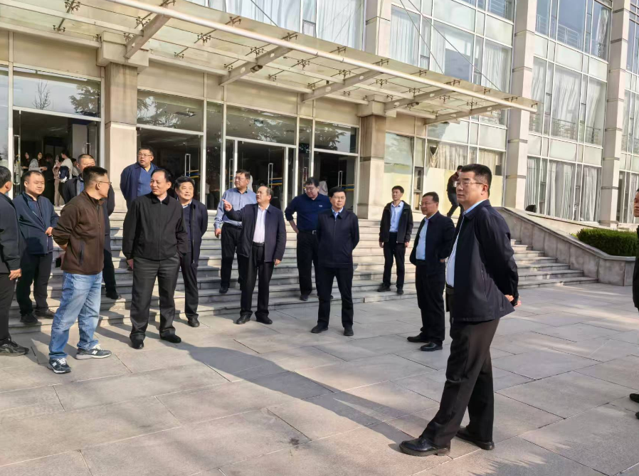 校领导检查泮河校区工作